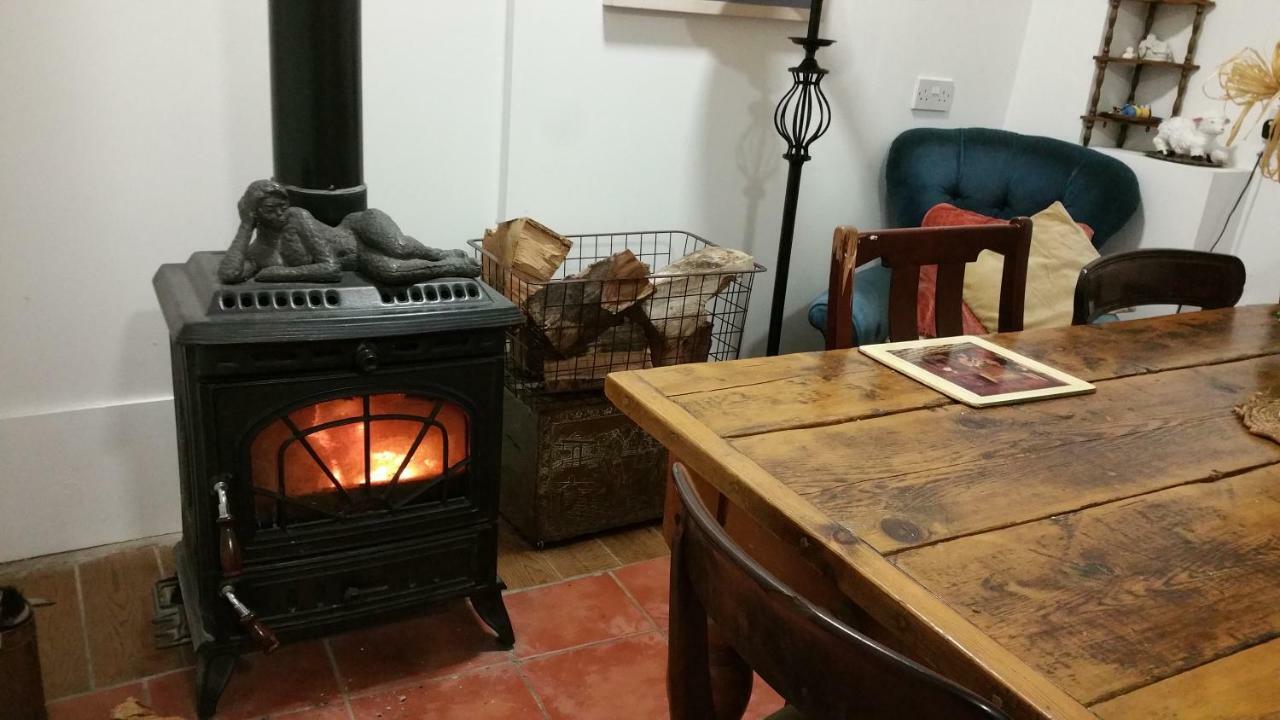 ホテル Artists House キンセール エクステリア 写真
